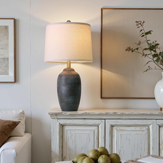 24.5" Vintage Ceramic Table Lamp - Image 4