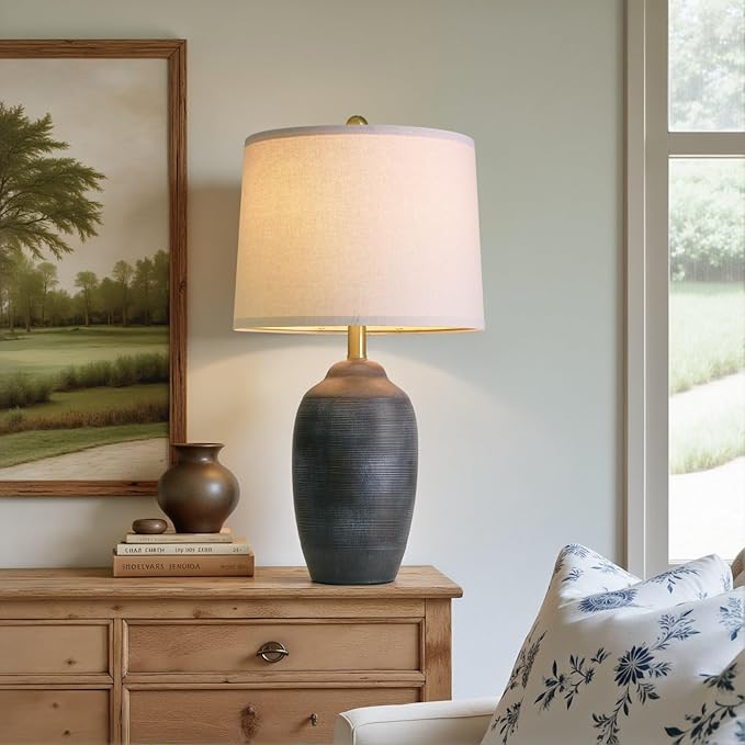 24.5" Vintage Ceramic Table Lamp - Image 6