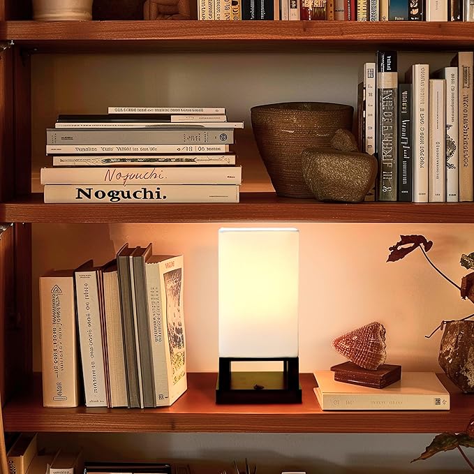 Brightech Maxwell Bedside Lamp - Image 3